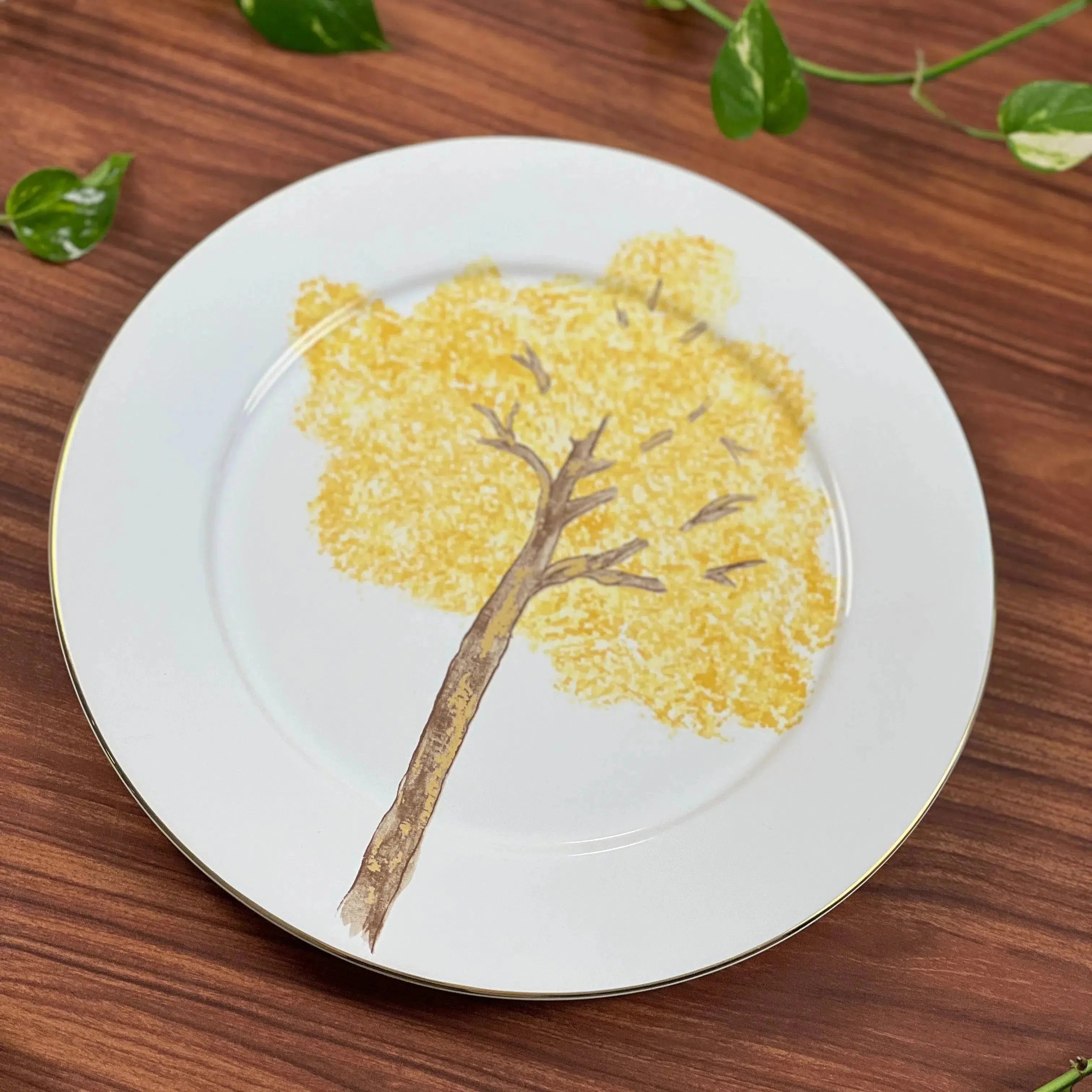 Jogo 6 Pratos Rasos Cerâmica Ypê Amarelo com Filete de Ouro 28cm Scalla