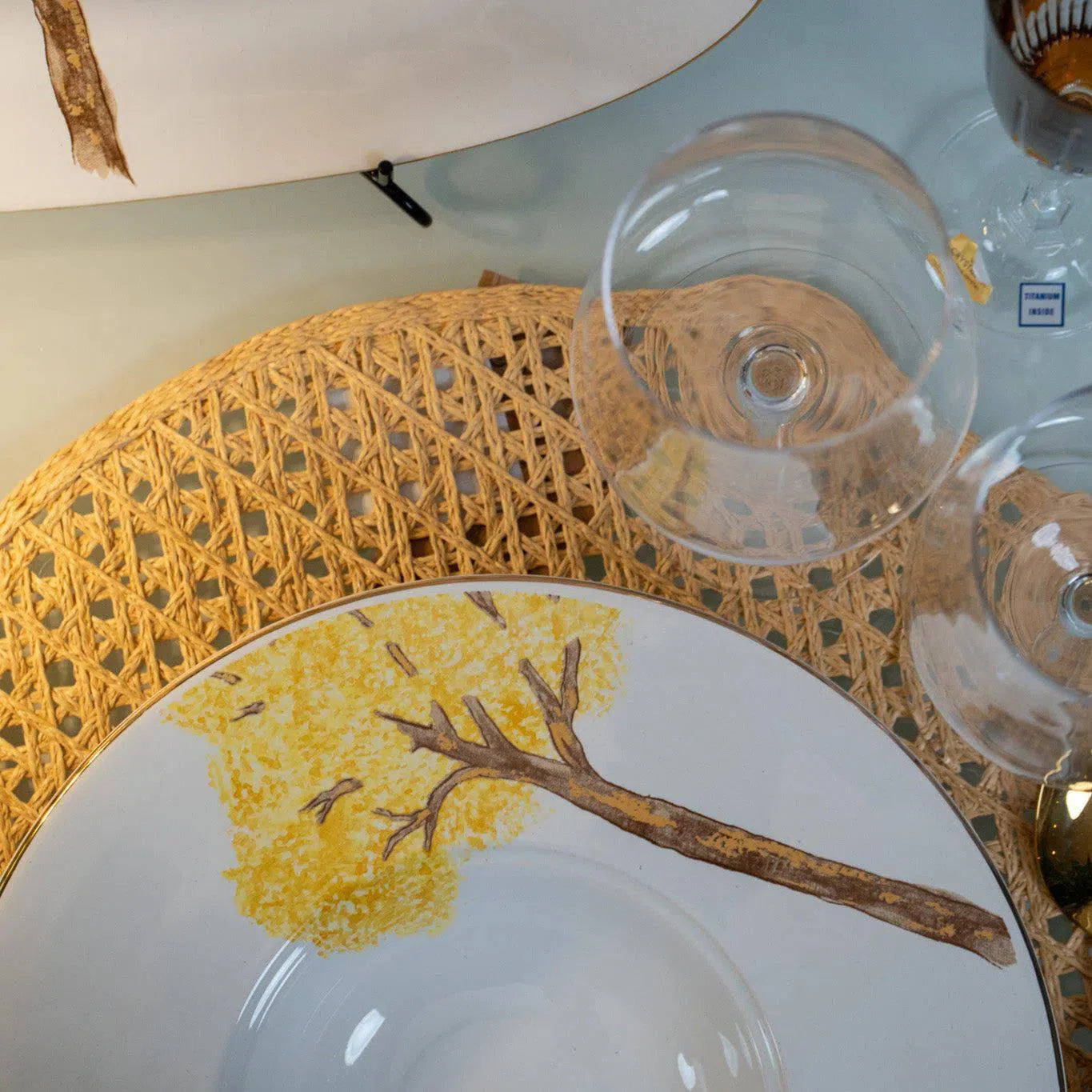 PRÉ-VENDA: Prato para Risoto Cerâmica Ypê Amarelo com Filete de Ouro 28cm Scalla