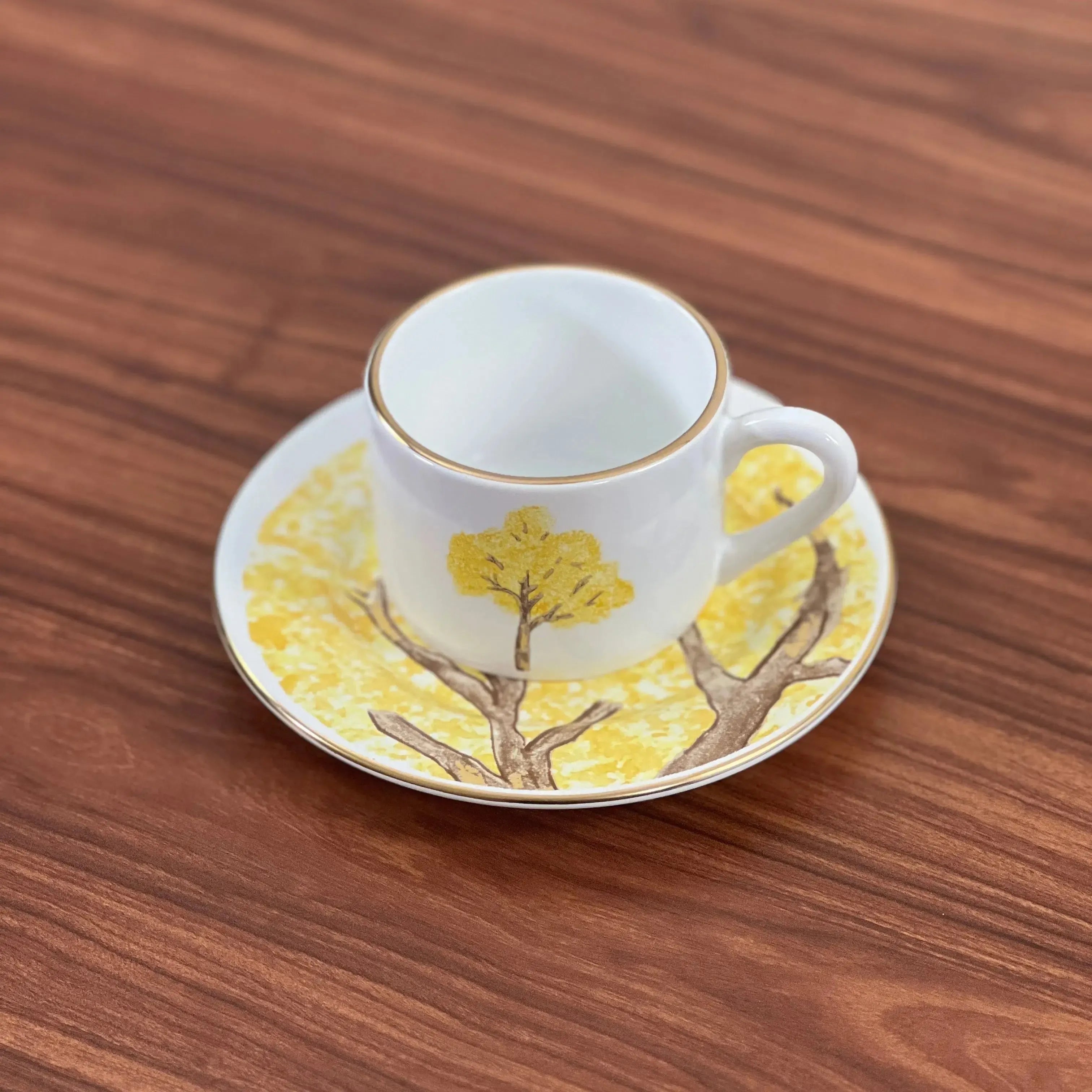 Jogo 6 Xícaras de Chá com Pires Cerâmica Ypê Amarelo com Filete de Ouro 200ml Scalla
