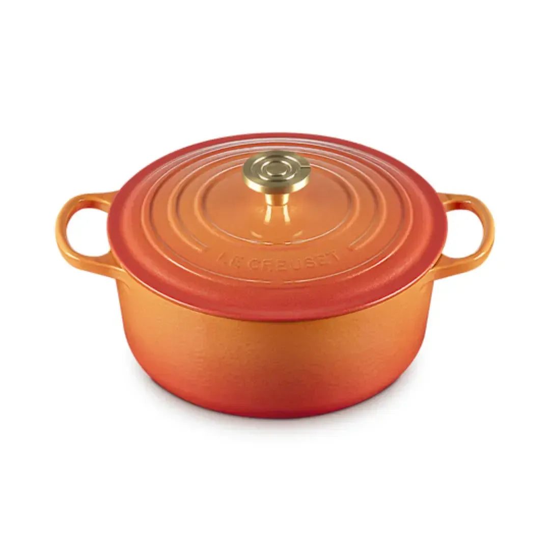 Panela Le Creuset Redonda Signature Flamme Dorée com Pegador Dourado 5,3L 26cm